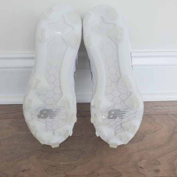 New balance fastpitch - Picture 4 of 6